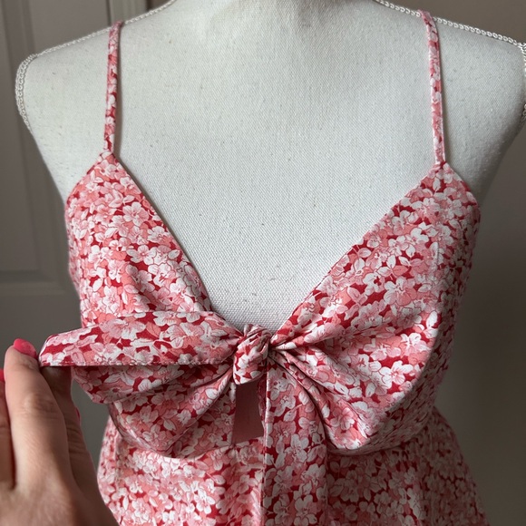 Floral Tie-Front Peplum Cami - Picture 2 of 7